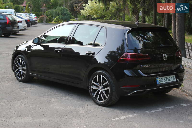 Хэтчбек Volkswagen e-Golf 2018 в Тернополе