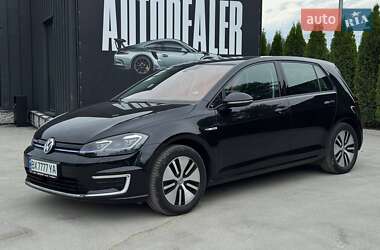 Хетчбек Volkswagen e-Golf 2019 в 