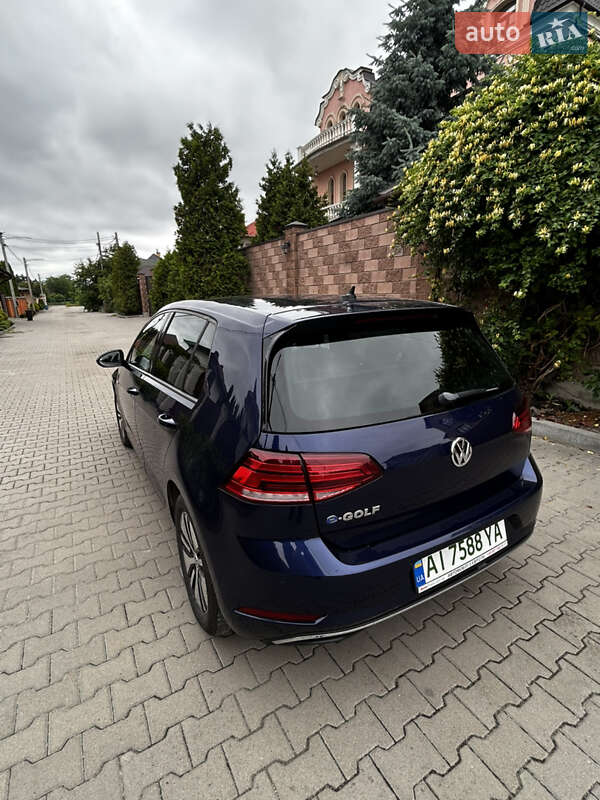 Хетчбек Volkswagen e-Golf 2019 в Києві