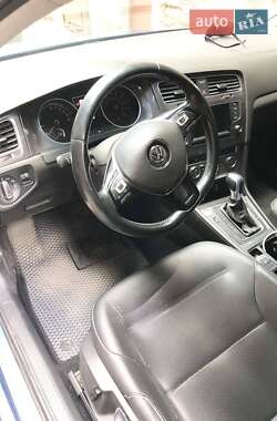 Хетчбек Volkswagen e-Golf 2014 в 