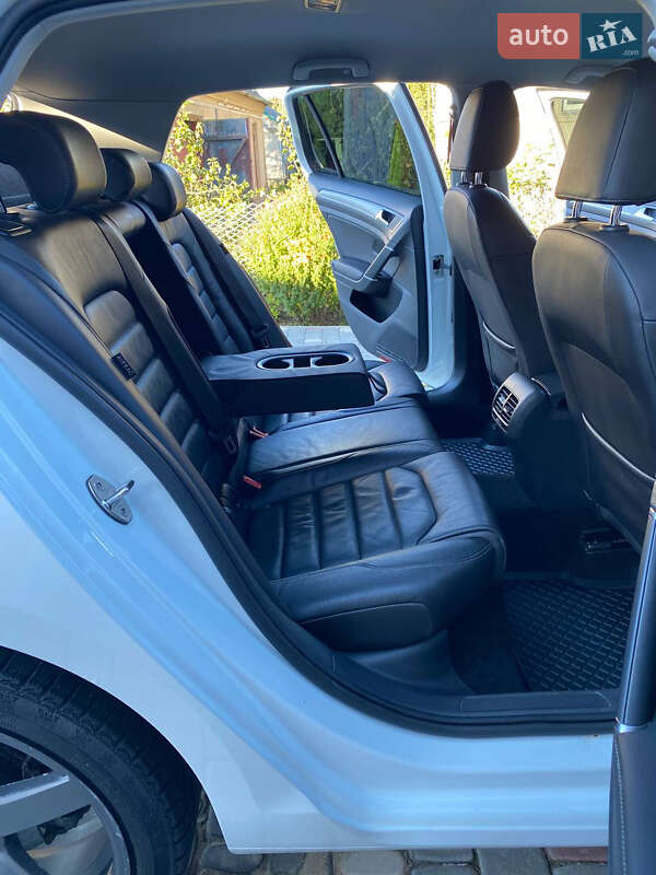 Хетчбек Volkswagen e-Golf 2015 в Кам'янець-Подільському