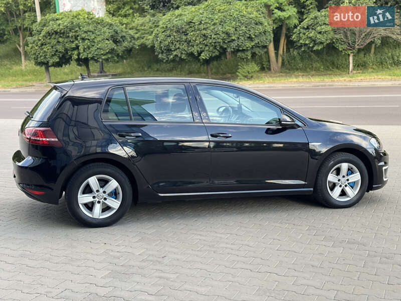 Хетчбек Volkswagen e-Golf 2016 в Рівному