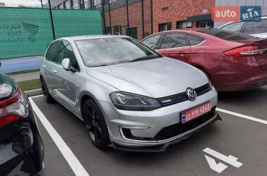 Хэтчбек Volkswagen e-Golf 2015 в Киеве