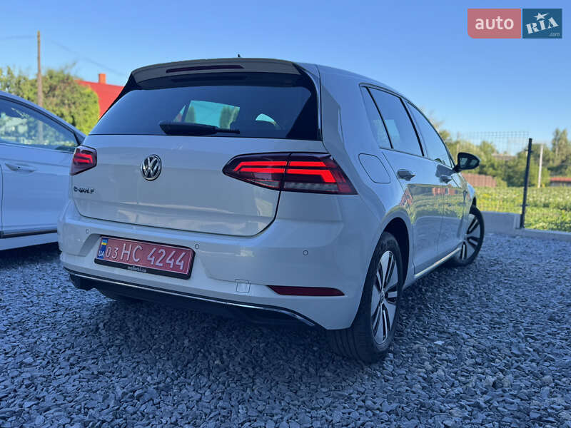 Хетчбек Volkswagen e-Golf 2017 в Рівному