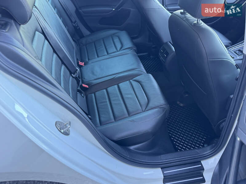 Хетчбек Volkswagen e-Golf 2017 в Рівному