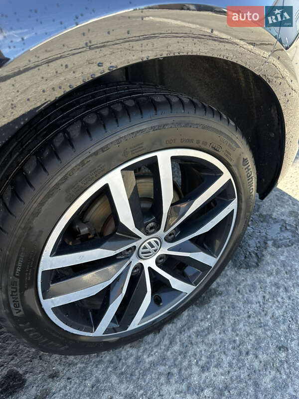 Хетчбек Volkswagen e-Golf 2018 в Виноградові