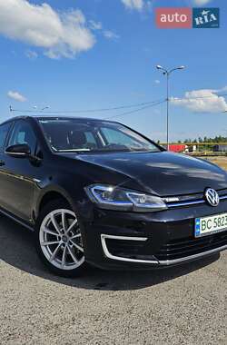 Хэтчбек Volkswagen e-Golf 2018 в Львове
