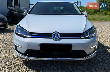 Хэтчбек Volkswagen e-Golf 2018 в 
