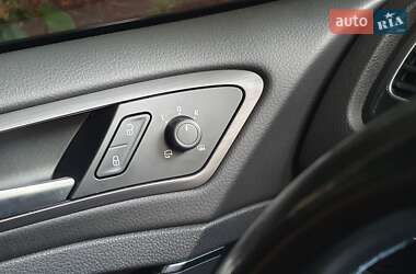 Хетчбек Volkswagen e-Golf 2020 в 