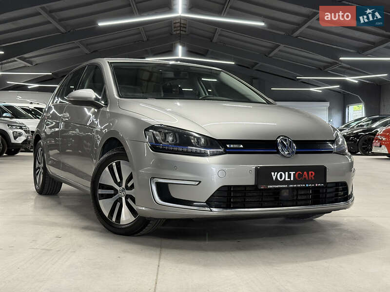 Хэтчбек Volkswagen e-Golf 2015 в Владимире