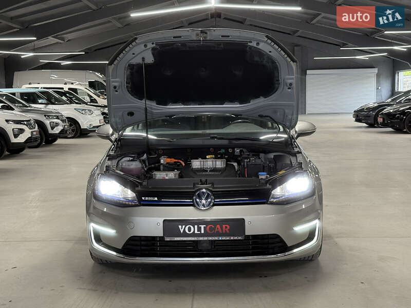 Хэтчбек Volkswagen e-Golf 2015 в Владимире