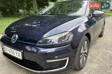 Хетчбек Volkswagen e-Golf 2015 в Хмельницькому