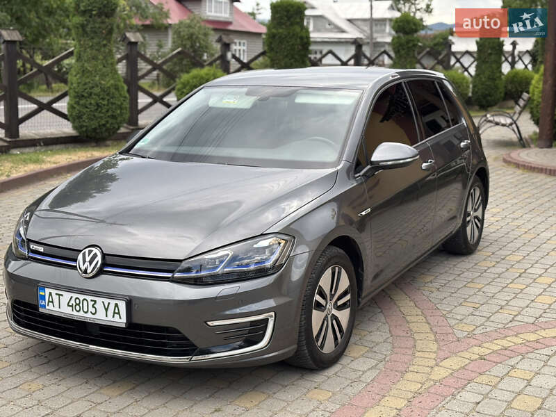 Хэтчбек Volkswagen e-Golf 2018 в Косове