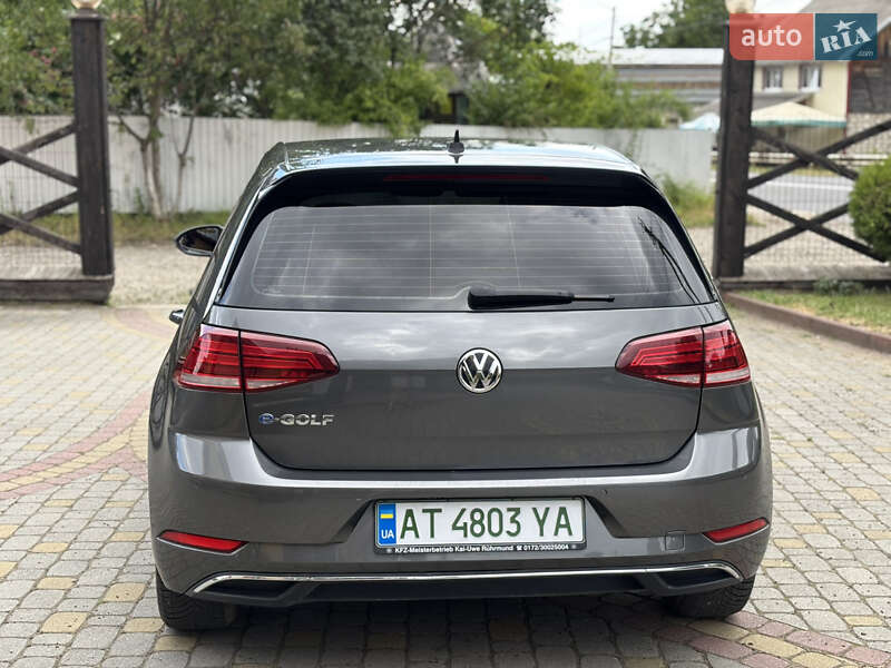 Хэтчбек Volkswagen e-Golf 2018 в Косове