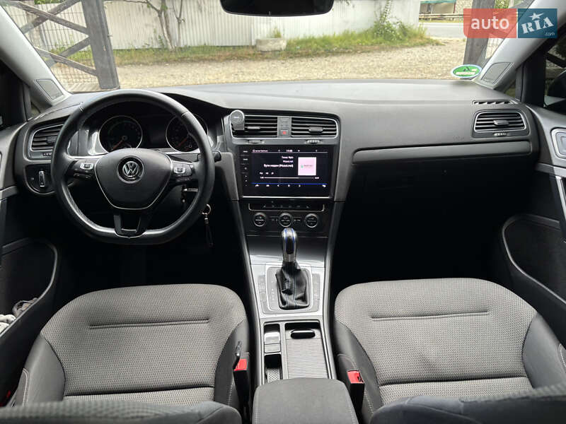 Хэтчбек Volkswagen e-Golf 2018 в Косове