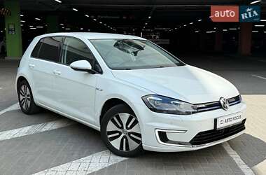 Хетчбек Volkswagen e-Golf 2017 в Києві