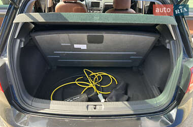 Хетчбек Volkswagen e-Golf 2014 в 
