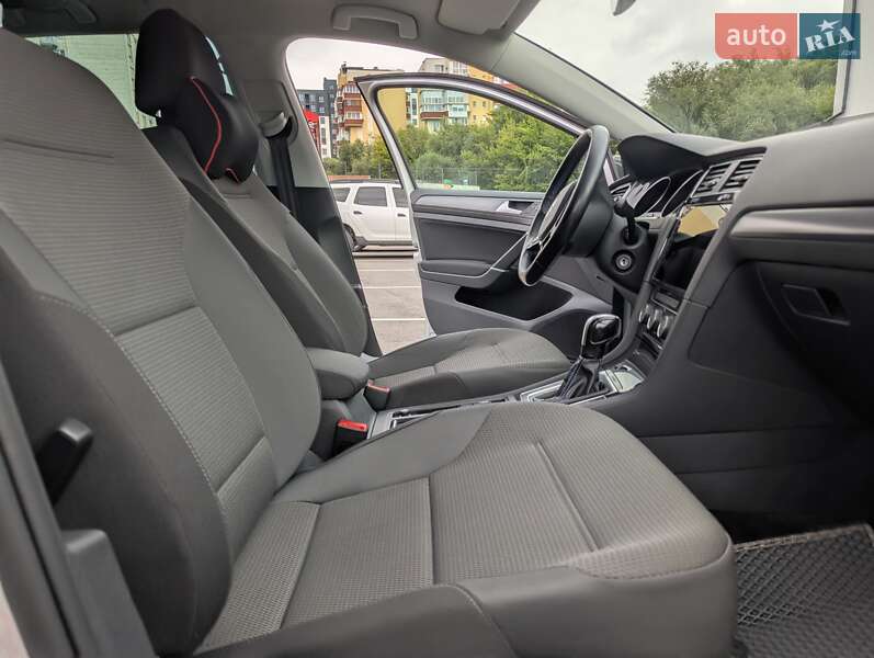 Хетчбек Volkswagen e-Golf 2020 в Вінниці