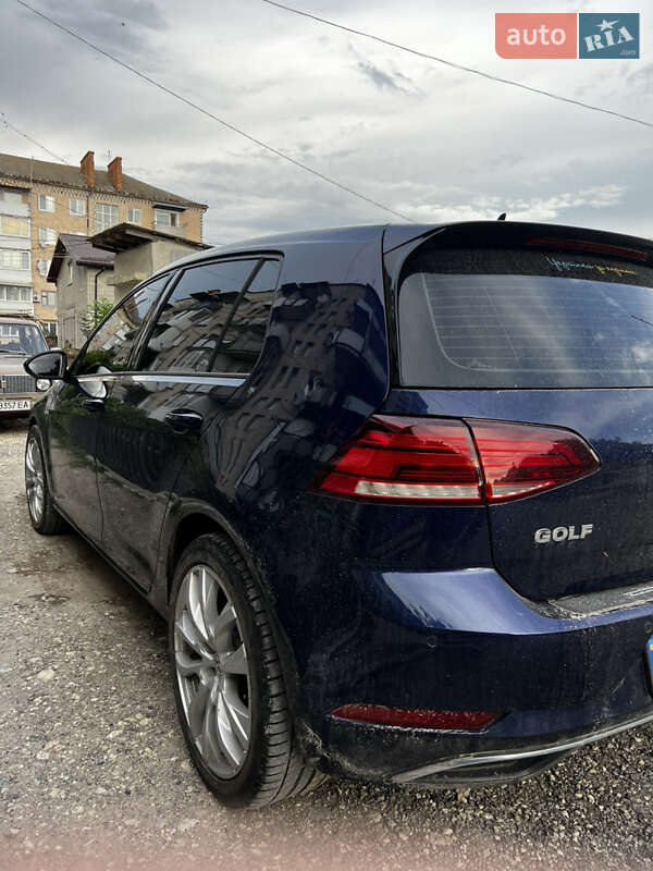 Хэтчбек Volkswagen e-Golf 2018 в Хоросткове