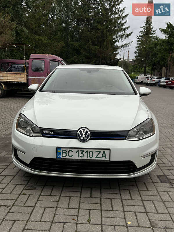 Хетчбек Volkswagen e-Golf 2016 в Львові