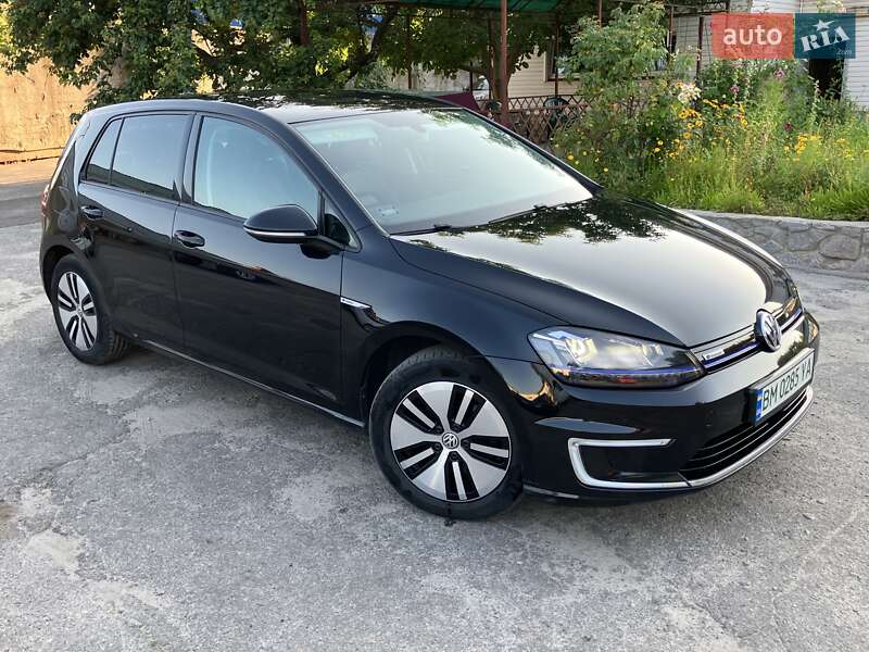 Хетчбек Volkswagen e-Golf 2014 в Сумах