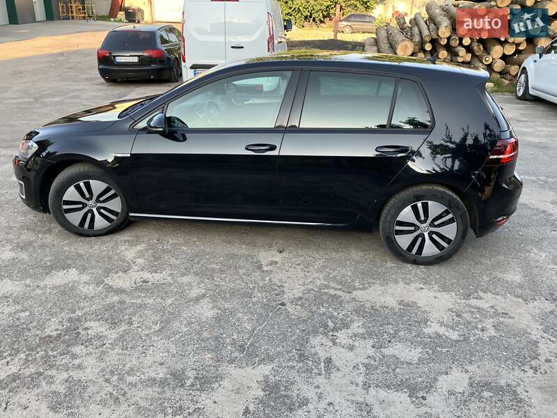Хетчбек Volkswagen e-Golf 2014 в Сумах