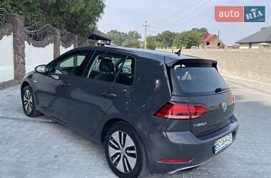 Хэтчбек Volkswagen e-Golf 2019 в 