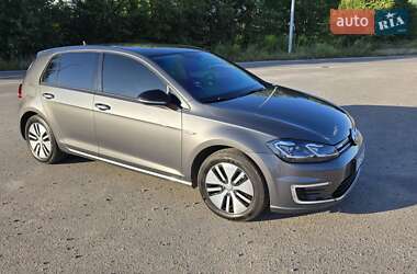 Хэтчбек Volkswagen e-Golf 2017 в Полтаве