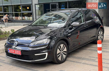 Хетчбек Volkswagen e-Golf 2015 в Києві