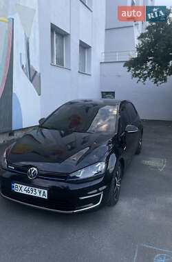 Хэтчбек Volkswagen e-Golf 2016 в Хмельницком