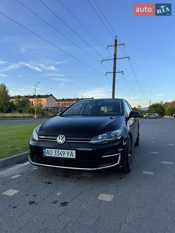 Хетчбек Volkswagen e-Golf 2018 в Ужгороді