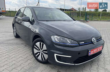 Хетчбек Volkswagen e-Golf 2015 в Луцьку