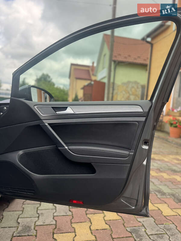 Хэтчбек Volkswagen e-Golf 2019 в Самборе