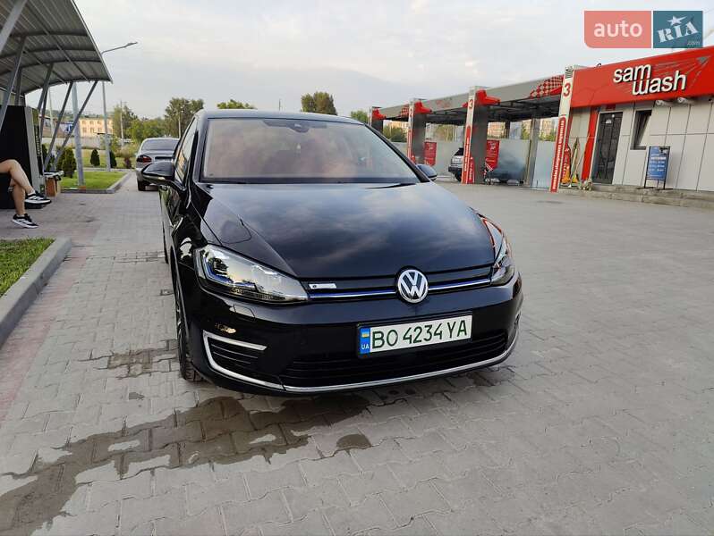 Хэтчбек Volkswagen e-Golf 2019 в Тернополе фото Хэтчбек Volkswagen e-Golf 2019 в Тернополе