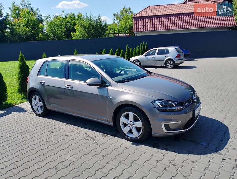 Хэтчбек Volkswagen e-Golf 2015 в Черновцах фото 4 Хэтчбек Volkswagen e-Golf 2015 в Черновцах