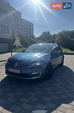 Хэтчбек Volkswagen e-Golf 2015 в Львове
