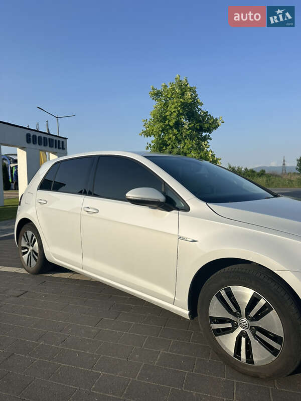 Хетчбек Volkswagen e-Golf 2018 в Мукачевому