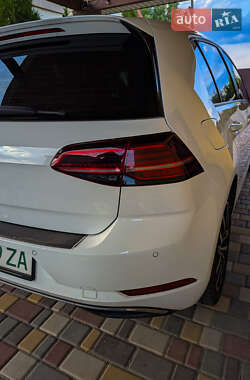 Хэтчбек Volkswagen e-Golf 2020 в Днепре