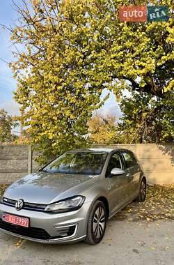 Хетчбек Volkswagen e-Golf 2017 в Черкасах