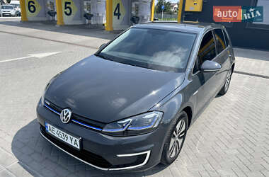 Хетчбек Volkswagen e-Golf 2018 в Дніпрі