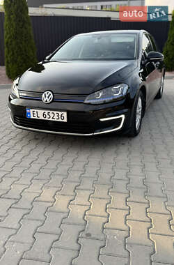 Хетчбек Volkswagen e-Golf 2015 в Тернополі