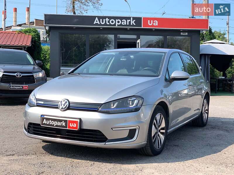 Volkswagen e-Golf 2015