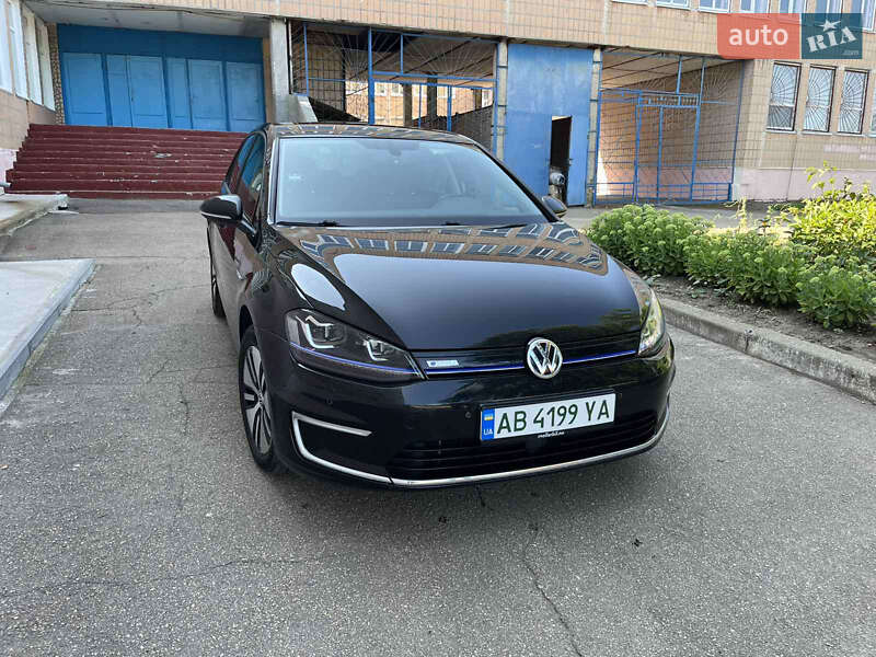 Volkswagen e-Golf 2016 Volkswagen e-Golf 2016