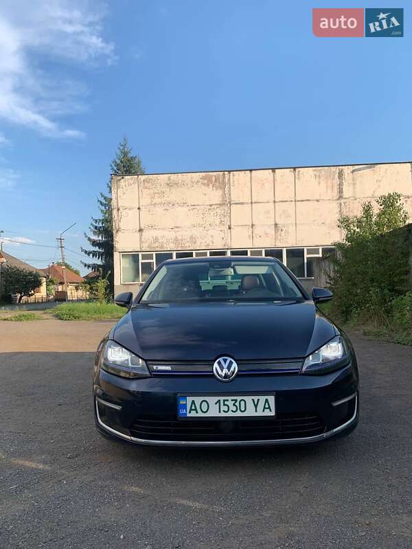 Volkswagen e-Golf 2014