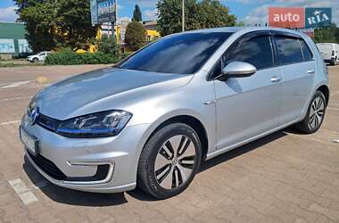 Хэтчбек Volkswagen e-Golf 2016 в Житомире