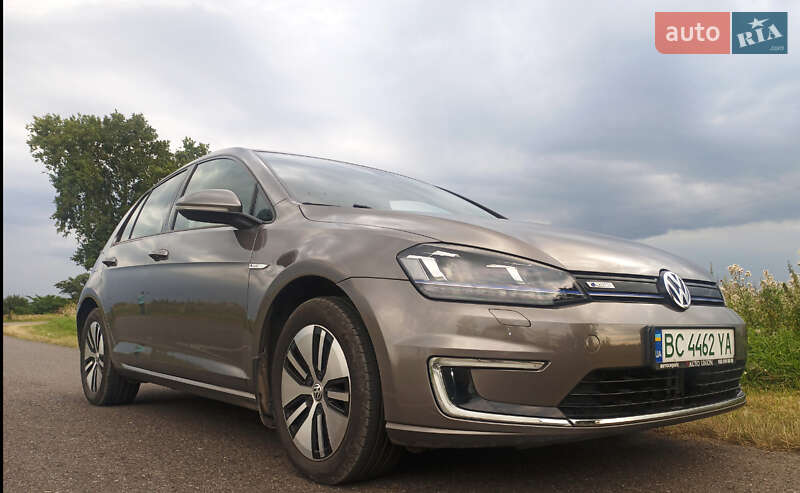 Volkswagen e-Golf 2016