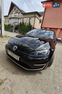 Хэтчбек Volkswagen e-Golf 2015 в Ивано-Франковске
