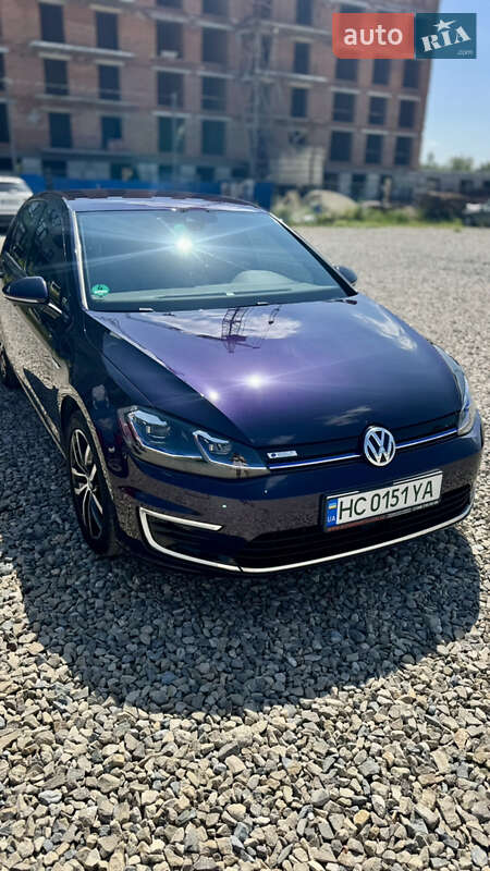 Хэтчбек Volkswagen e-Golf 2019 в Калуше