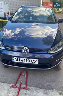 Хетчбек Volkswagen e-Golf 2016 в Житомирі