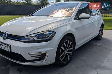 Хэтчбек Volkswagen e-Golf 2019 в Киеве
